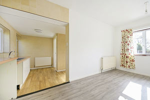 Kitchen/breakfast room- click for photo gallery